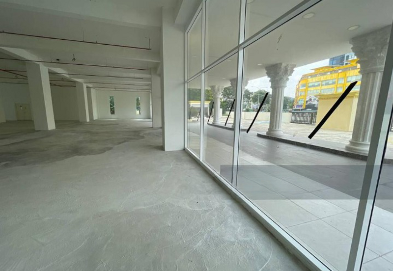 Taipan Business Centre, USJ 10