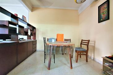 SS5, Kelana Jaya, Double Storey CORNER LOT, Land size: 3724sqft