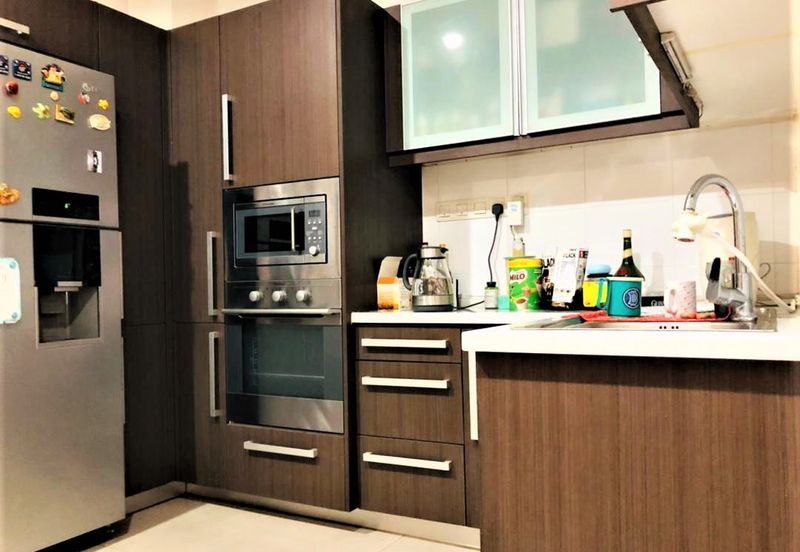 3storey Terrance House, 22x75sqft, Nice Fully Renovated, Gated Guarded