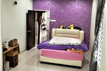 Damai Residences, Double Storey END LOT With 5 feet Land, 27x70sqft, Fully Extended 1st and 2nd floor