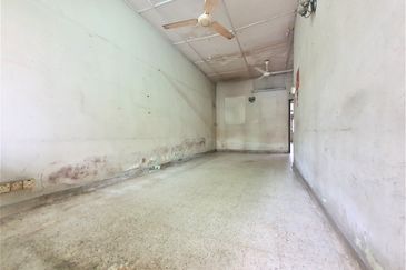 Single Storey House, 20x80sqft