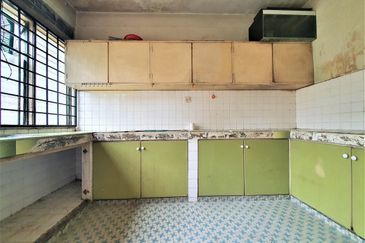 Single Storey House, 20x80sqft