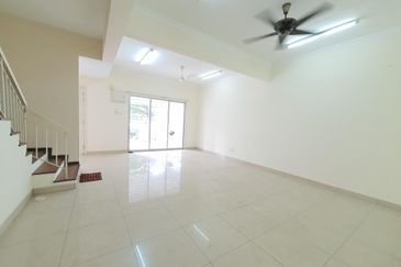 Indah Residences Kemuning Utama, Double Storey House, 22x70sqft, Freehold, Gated Guarded