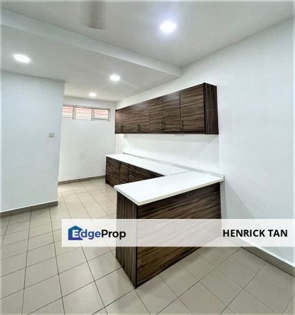 Anggerik Eria, 22x75sqft, Kitchen fully extended, Gated Guarded, Selangor, Kota Kemuning