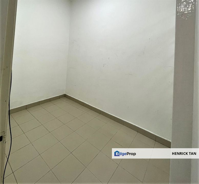 Anggerik Eria, 22x75sqft, Kitchen fully extended, Gated Guarded, Selangor, Kota Kemuning