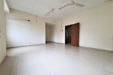 Anggerik Oncidium, Opposite No house, Double storey, 24x75sf