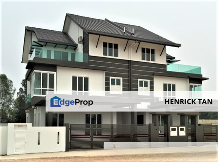 3-storey Semi D House, Freehold 42x79sqft, Gated Guarded, Build up 4800sqft, Selangor, Shah Alam