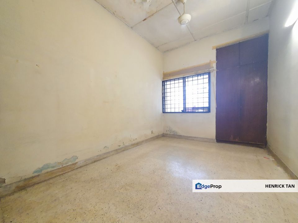 Taman Yarl, Single Storey House, 20x80sqft, Bare unit, FREEHOLD, Selangor, Petaling Jaya