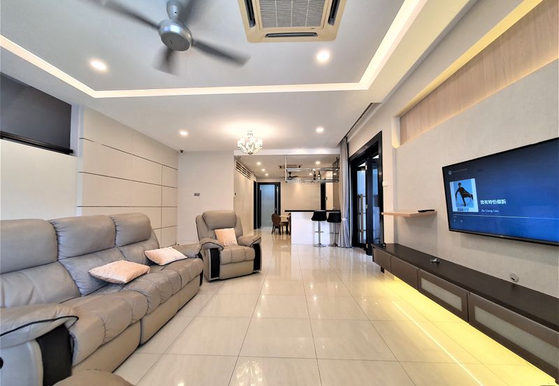 Kemuning Palma, 2 storey SEMI D, Modern Design Renovated, 35x70sqft, Build up 2800, Freehold