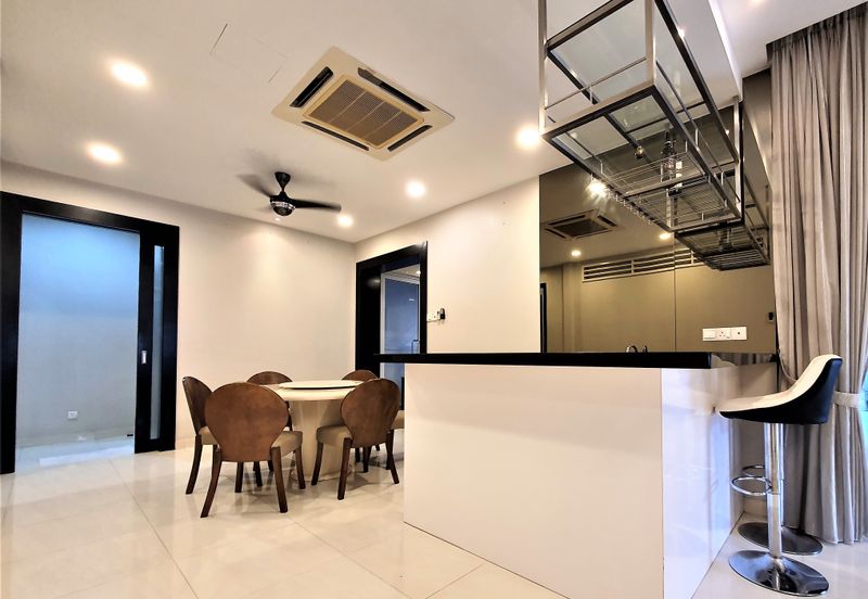 Kemuning Palma, 2 storey SEMI D, Modern Design Renovated, 35x70sqft, Build up 2800, Freehold