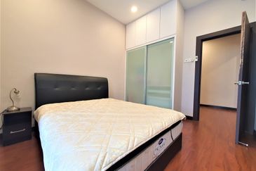 Kemuning Palma, 2 storey SEMI D, Modern Design Renovated, 35x70sqft, Build up 2800, Freehold