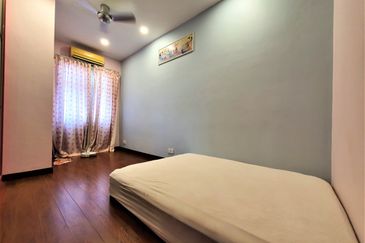 Kemuning Palma, 2 storey SEMI D, Modern Design Renovated, 35x70sqft, Build up 2800, Freehold