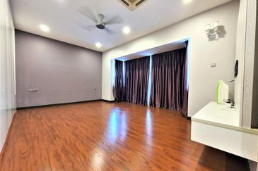 Kemuning Palma, 2 storey SEMI D, Modern Design Renovated, 35x70sqft, Build up 2800, Freehold