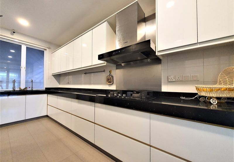 Kemuning Palma, 2 storey SEMI D, Modern Design Renovated, 35x70sqft, Build up 2800, Freehold