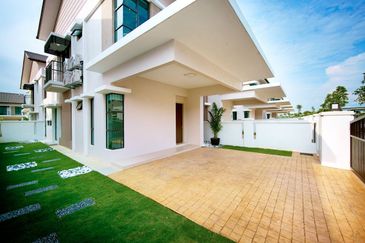 Periwinkle, Bandar Rimbayu, Double Storey Semi D, 32x70sf, 2117sf, 5 bedrooms 5 bathrooms