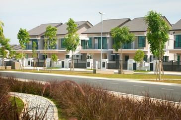 Periwinkle, Bandar Rimbayu, Double Storey Semi D, 32x70sf, 2117sf, 5 bedrooms 5 bathrooms