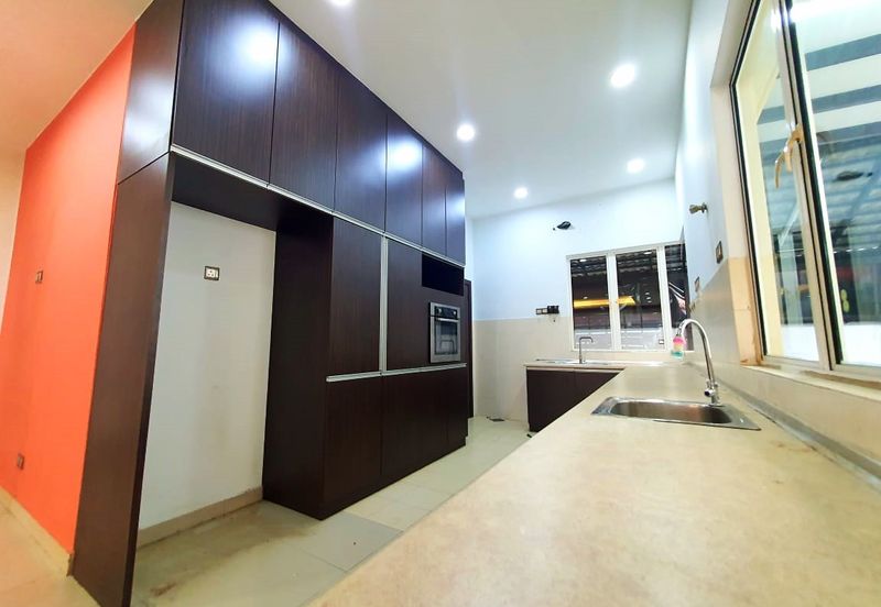 Kemuning Residences, 3 Storey Garden Bungalow,40x80sqft, Built up 3829sqft, With Club House