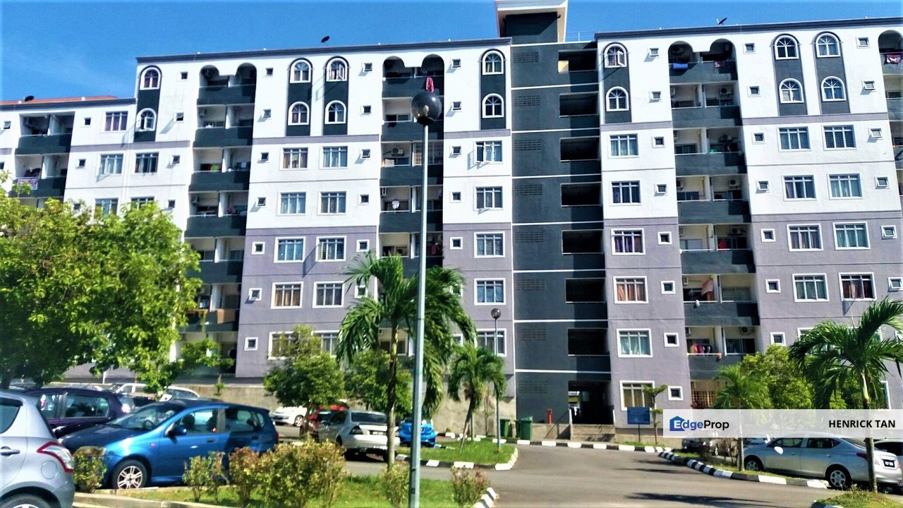 Block C, Gated and Guarded, Freehold, With lift, 5 min to INTI college, Negeri Sembilan, Seremban