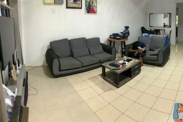 Kemuning Greenville, Double Storey, Kitchen fully extended, 18x60sqft, Gated Guarded