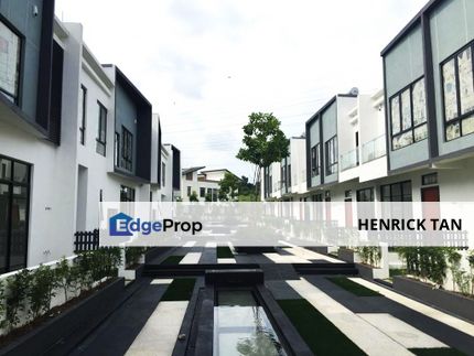 Sunway Eastwood Park Residence, 3-storey House, With Club House, Gated and Guarded, Selangor, Seri Kembangan