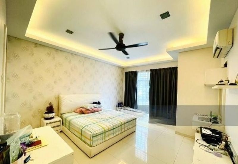 Renovated House, 22x70sqft, Build in dry and wet Kitchen Cabinet