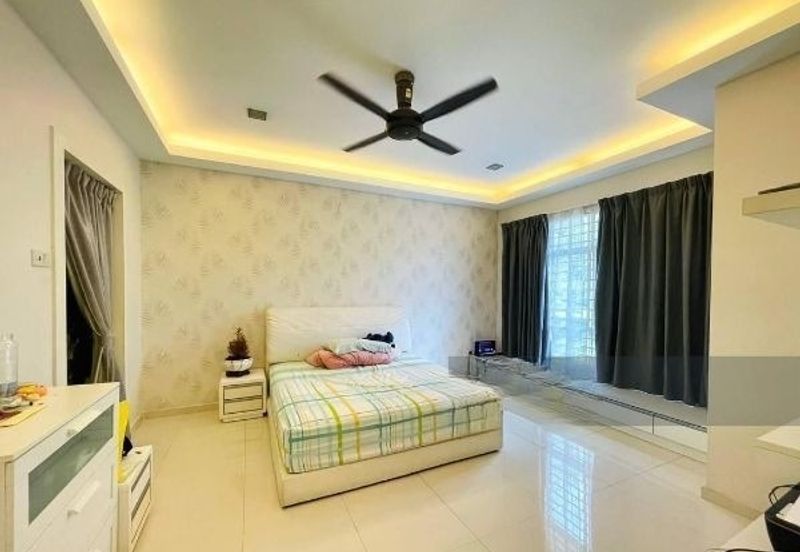 Renovated House, 22x70sqft, Build in dry and wet Kitchen Cabinet