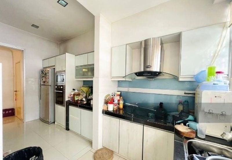 Renovated House, 22x70sqft, Build in dry and wet Kitchen Cabinet