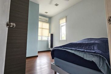 2-storey Renovated Corner House, 3050sqft, With Mbsa Approval