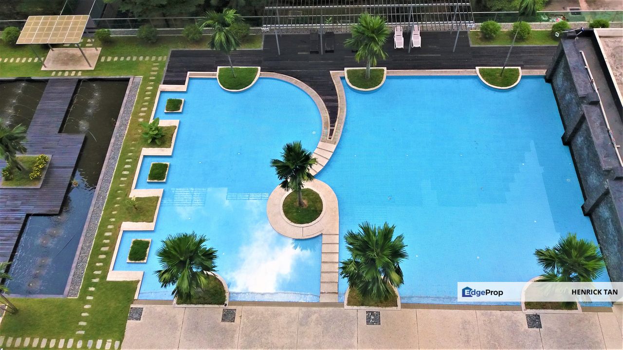 Non Bumi, Partly furnished, 2 car park, Good Condition, Selangor, USJ