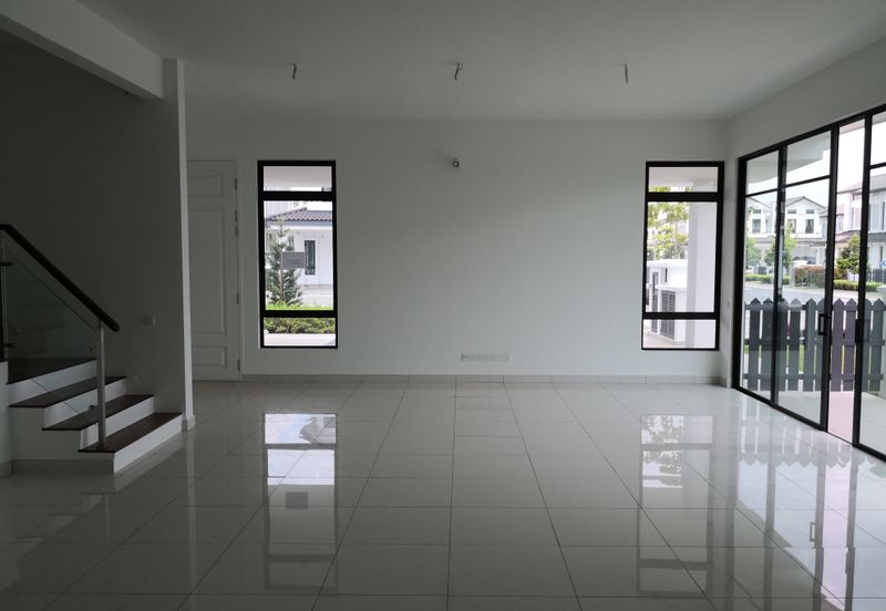 Tenderfields @ Eco Majestic