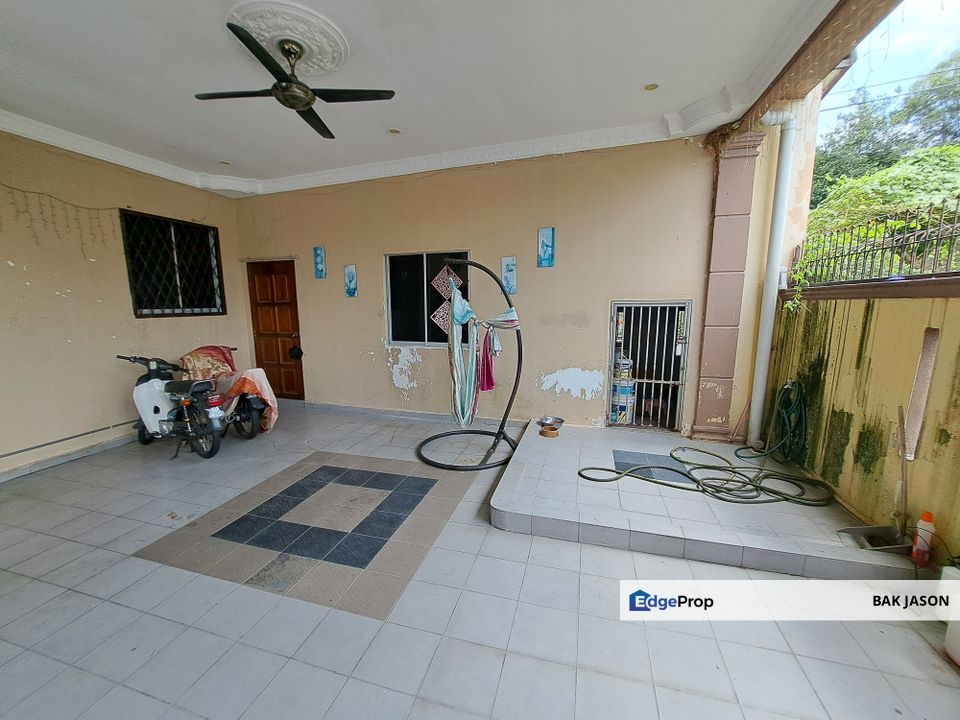 Corner house 1.5sty with extension, Selangor, Kajang