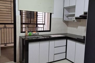 Rivercity Condominium