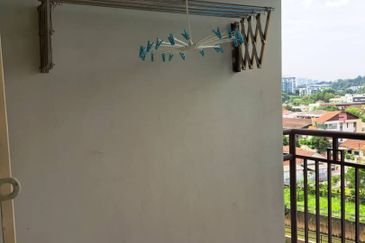 Rivercity Condominium