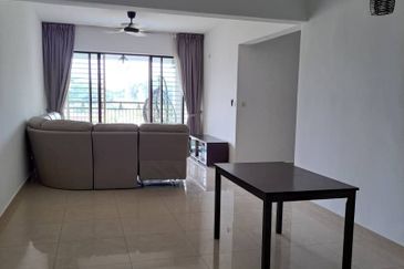 Rivercity Condominium