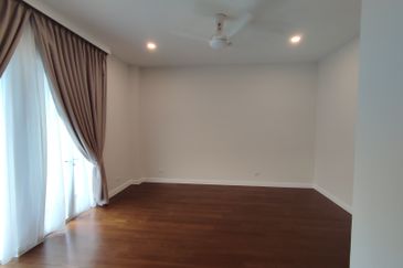 Corner Unit @ Serene Mont Kiara, Sri Hartamas