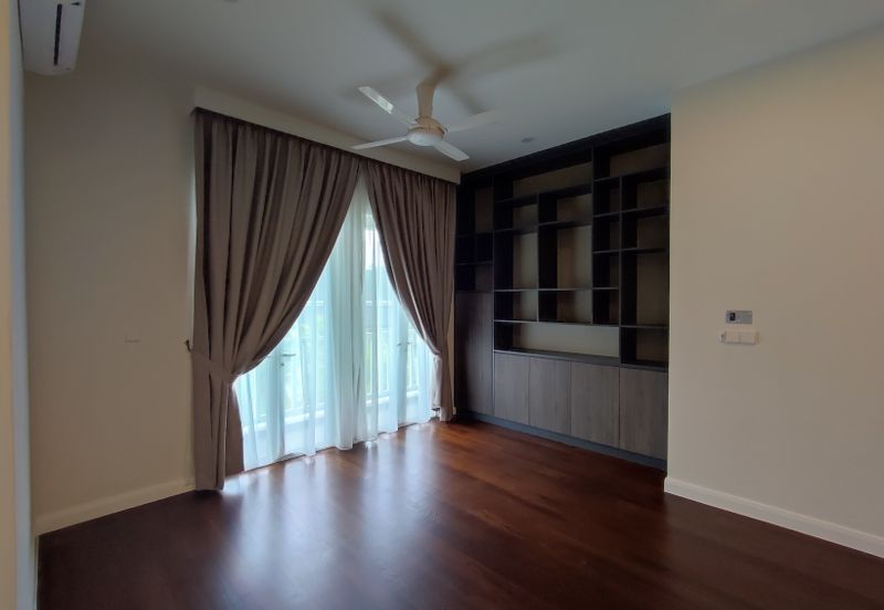 Corner Unit @ Serene Mont Kiara, Sri Hartamas