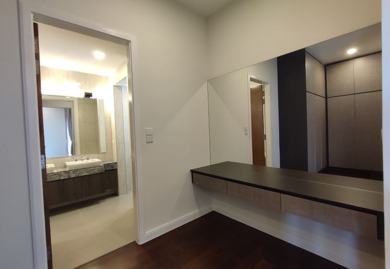 Corner Unit @ Serene Mont Kiara, Sri Hartamas