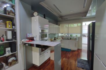 East Residence @ KLGCC