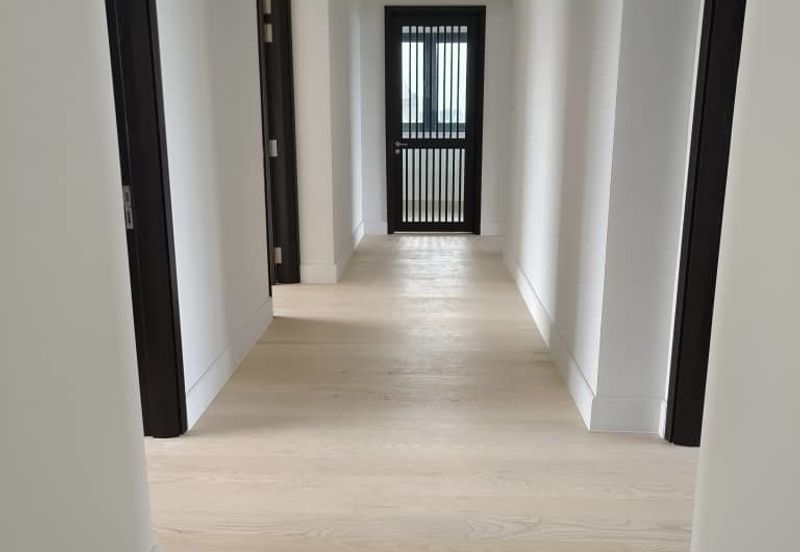 Beautiful unblocked KLCC/ PJ view condo