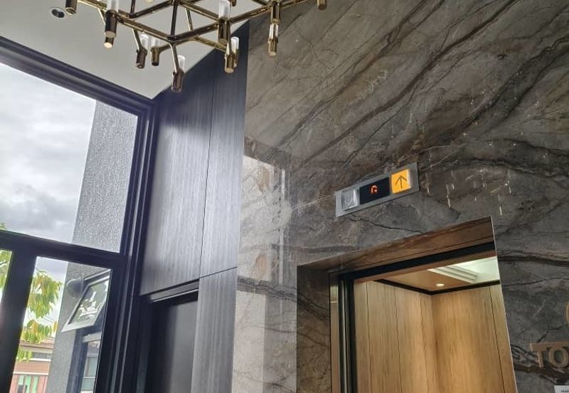 Beautiful unblocked KLCC/ PJ view condo