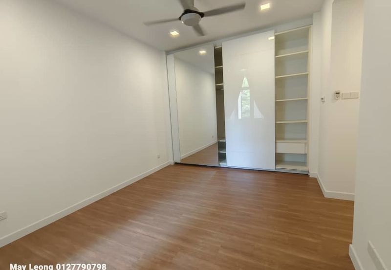 Kenny Hills Residence