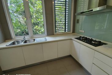 Kenny Hills Residence