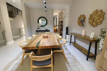 East Residence @ KLGCC