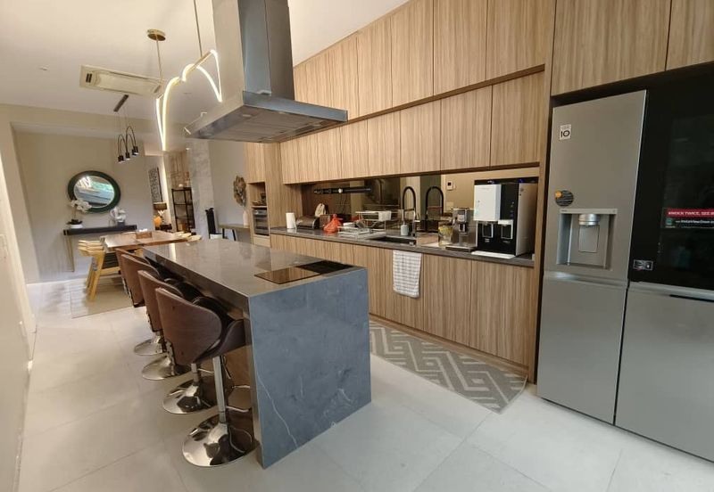 East Residence @ KLGCC