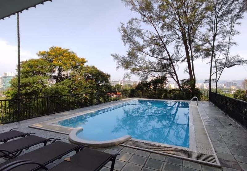 Bukit Tunku Bungalow For rent