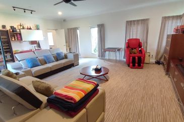 Bukit Tunku Bungalow For rent