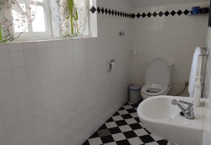 Bukit Tunku Bungalow For rent