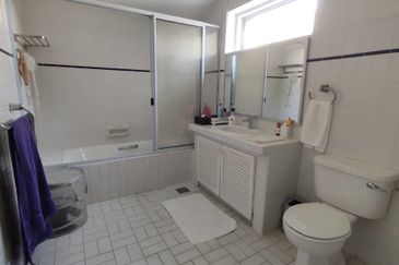 Bukit Tunku Bungalow For rent