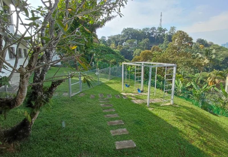 Bukit Tunku Bungalow For rent
