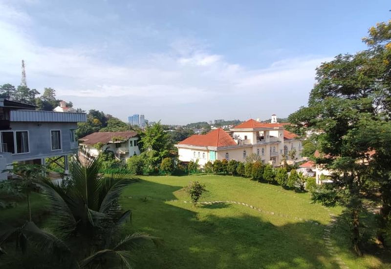 Bukit Tunku Bungalow For rent